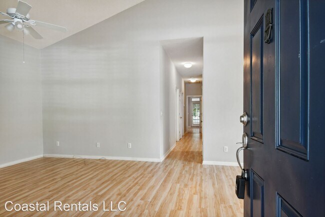 Foto del edificio - 3 br, 2 bath House - 71 Westbury Park Way