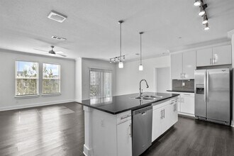 Building Photo - 366 FM 1488