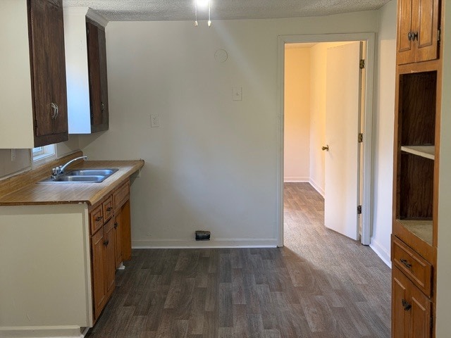 Foto del edificio - 8 Ridgeway Dr