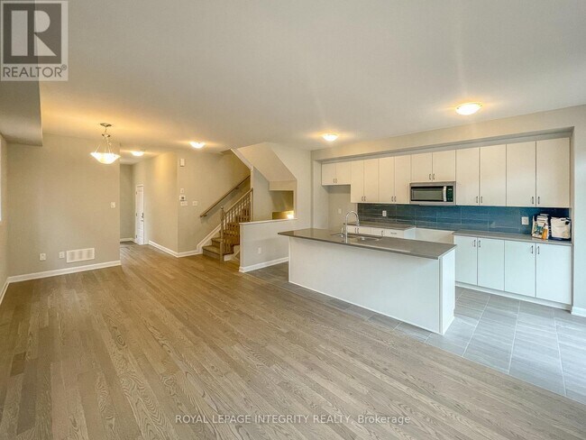 Photo du bâtiment - 555 Aglish Mews