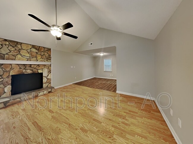 Building Photo - 112 Mays Landing Rd