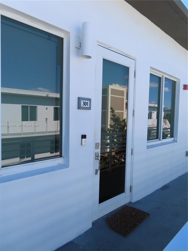 Building Photo - 10229 NW 64th Terrace