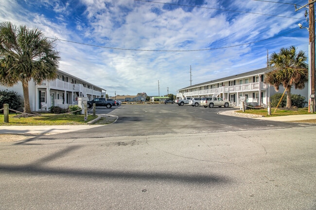 Building Photo - 127 Old Causeway Rd