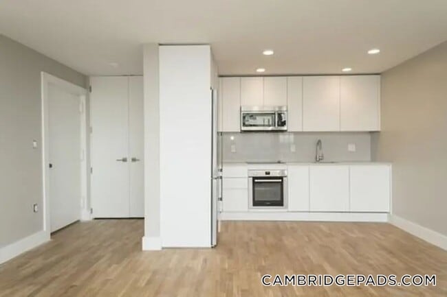 Foto del edificio - 1000 Memorial Dr