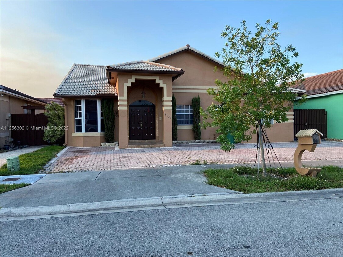 8925 NW 148th St, Hialeah, FL 33018 House for Rent in Hialeah, FL