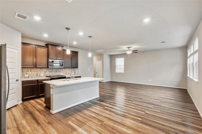 Building Photo - 17533 Rosette Grass Dr