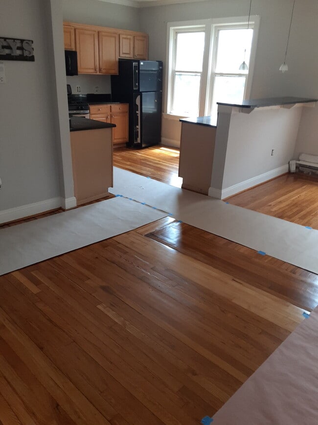 Building Photo - Available Now! Three bedroom one bath/ Goo...