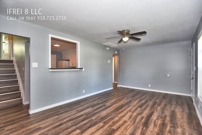 Building Photo - 1557 N Irvington Ave