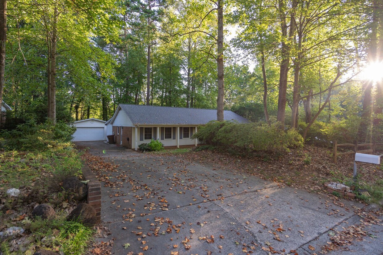 Quiet Cottage in Greensboro NC House Rental in Greensboro, NC