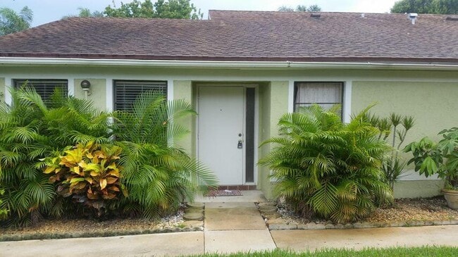 Building Photo - 4269 Willow Brook Cir