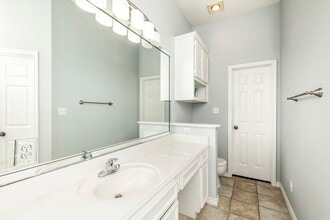 Building Photo - 434 Harbor Oaks Dr