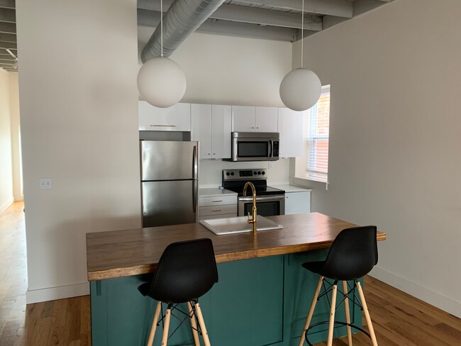 Kitchen - 810 N Limestone