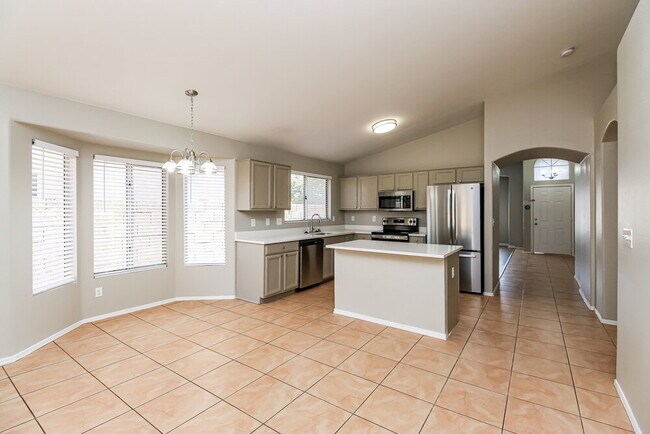 Foto del edificio - 4790 W Shannon Ct