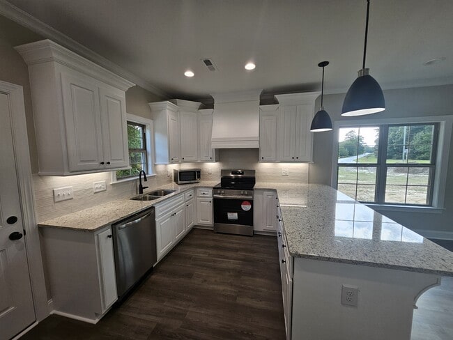 Building Photo - 891 Forehand Rd