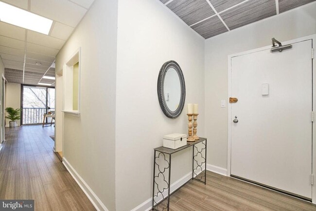 Building Photo - 4242 East-West Hwy