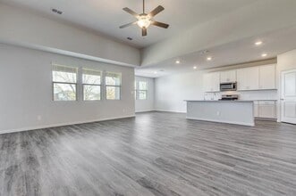 Building Photo - 4005 Turpin Dr