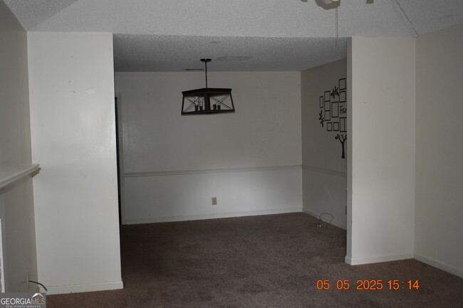 Building Photo - 4421 Azalea Dr