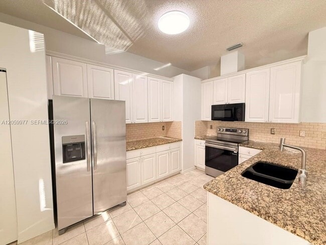 Foto del edificio - 420 SE 23rd Ln