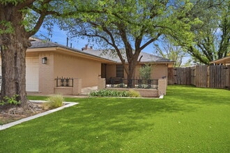 Building Photo - 7909 Albany Ave