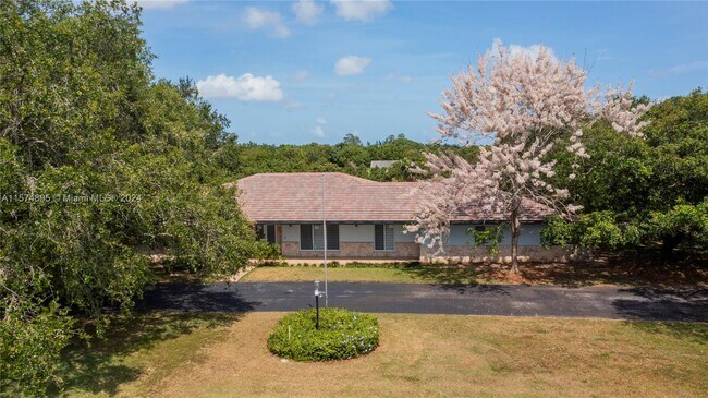 Foto del edificio - 24901 SW 157th Ave