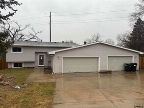 Building Photo - 9723 Ogden Cir