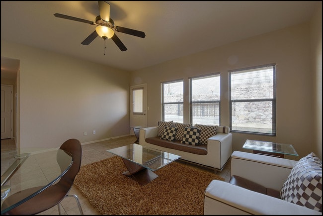 Foto del edificio - Redd Rd Village Apartment