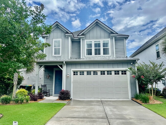 Building Photo - Beautiful Four Bedroom Home Located in The Walk!