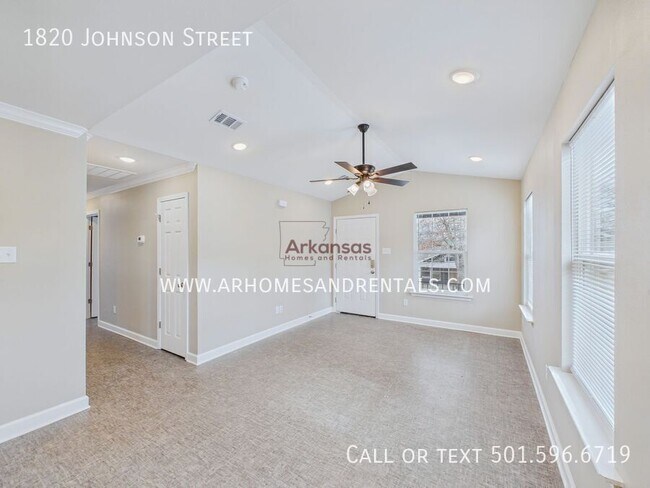 Foto del edificio - 1820 Johnson St