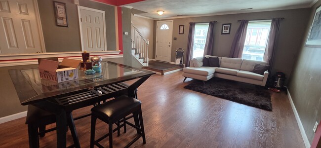 Photo - 5540 Finespun Last House