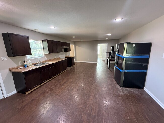Foto del edificio - 620 Viewpoint Dr