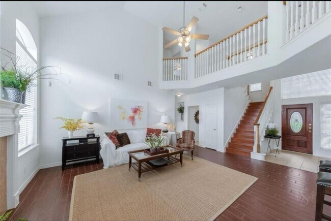 Foto del edificio - 6007 Gablestone Ln