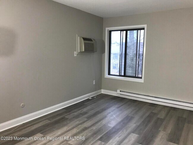 Building Photo - 149 Amberly Dr