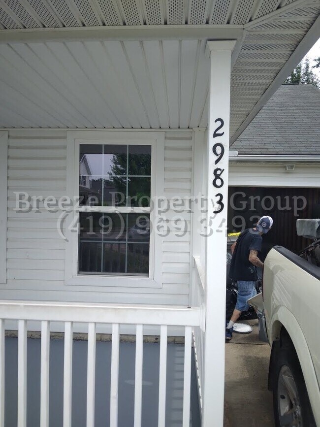 Foto del edificio - 2983 Megan Cir