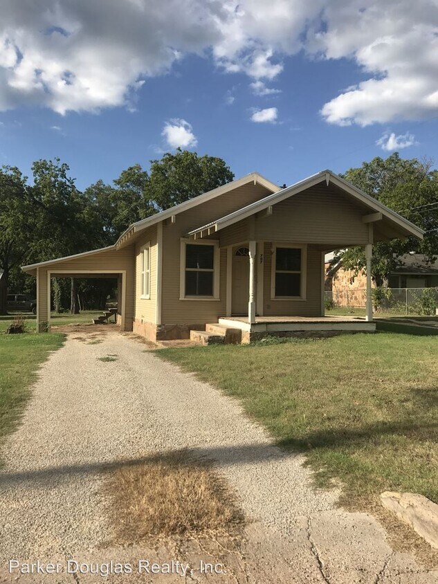 Foto principal - 2 br, 1 bath House - 707 South Street