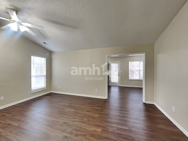 Building Photo - 16518 Amber Field Dr