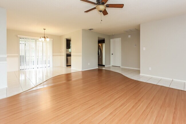 Foto del edificio - 1138 SE 13th St