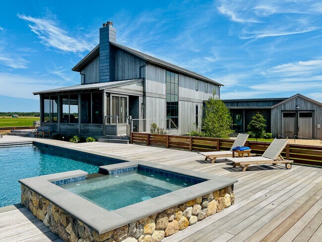 Building Photo - 9 Katama Farm S