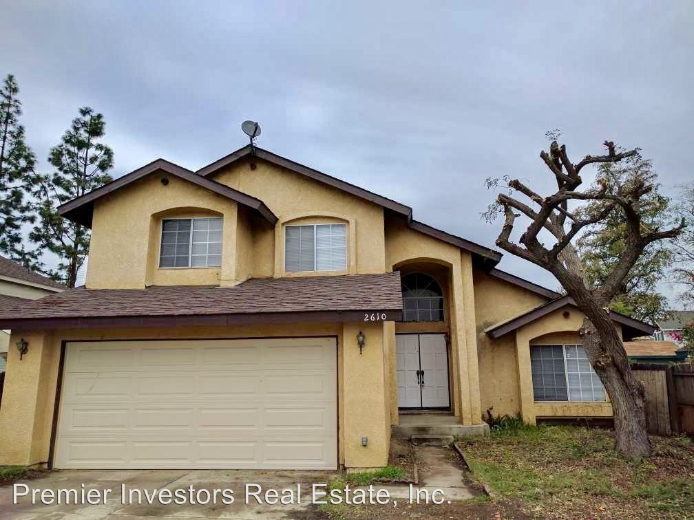 Primary Photo - 2610 Blue Fox Dr