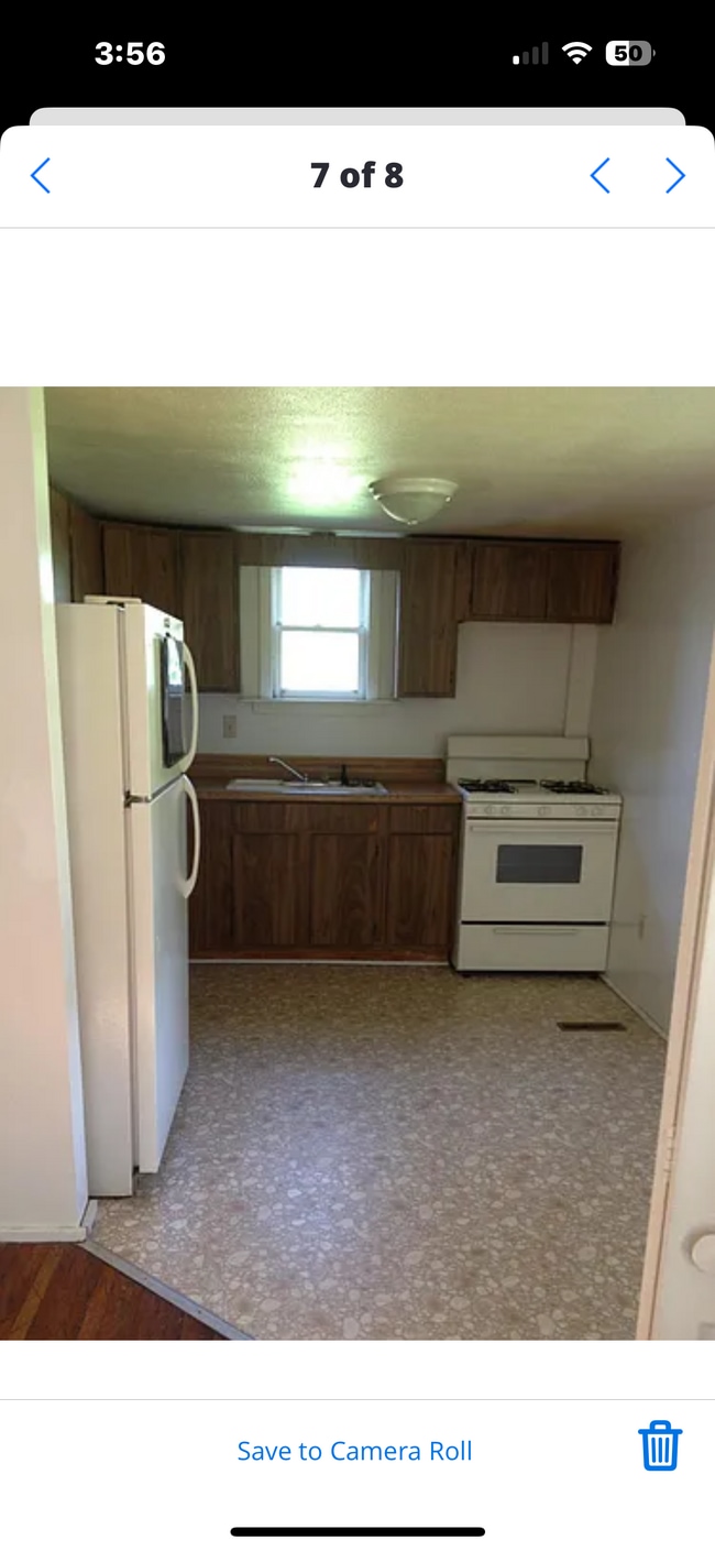 Foto del edificio - 7114 Ridge Rd