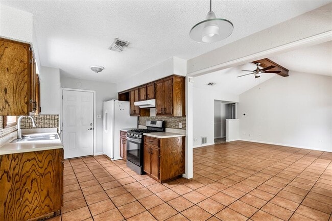Building Photo - 7506 Glenhill Rd