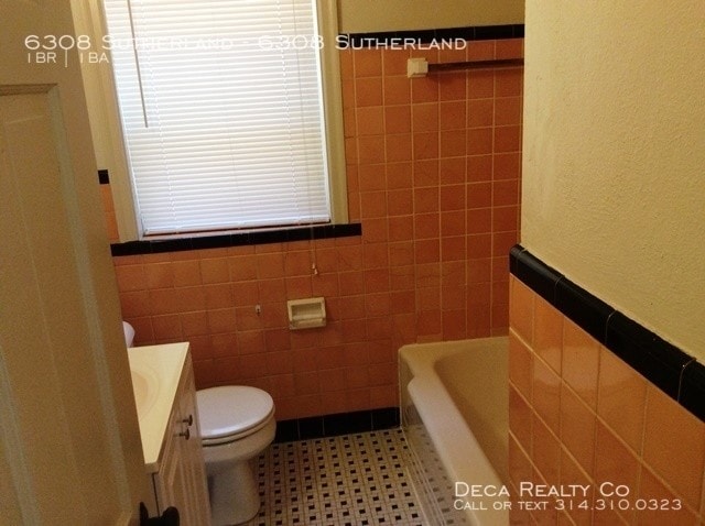 Building Photo - 1 Bedroom Apartment