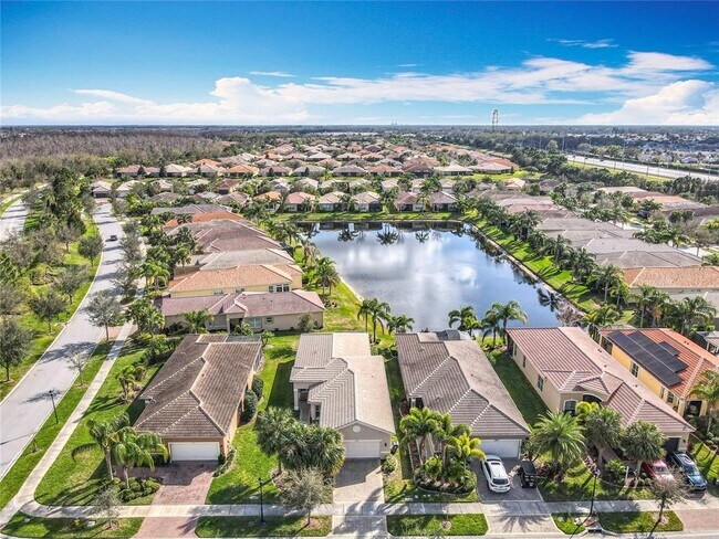 Building Photo - 4949 Sandy Glen Way