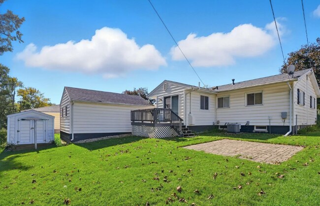 Foto del edificio - 3-Bed House in Waterloo