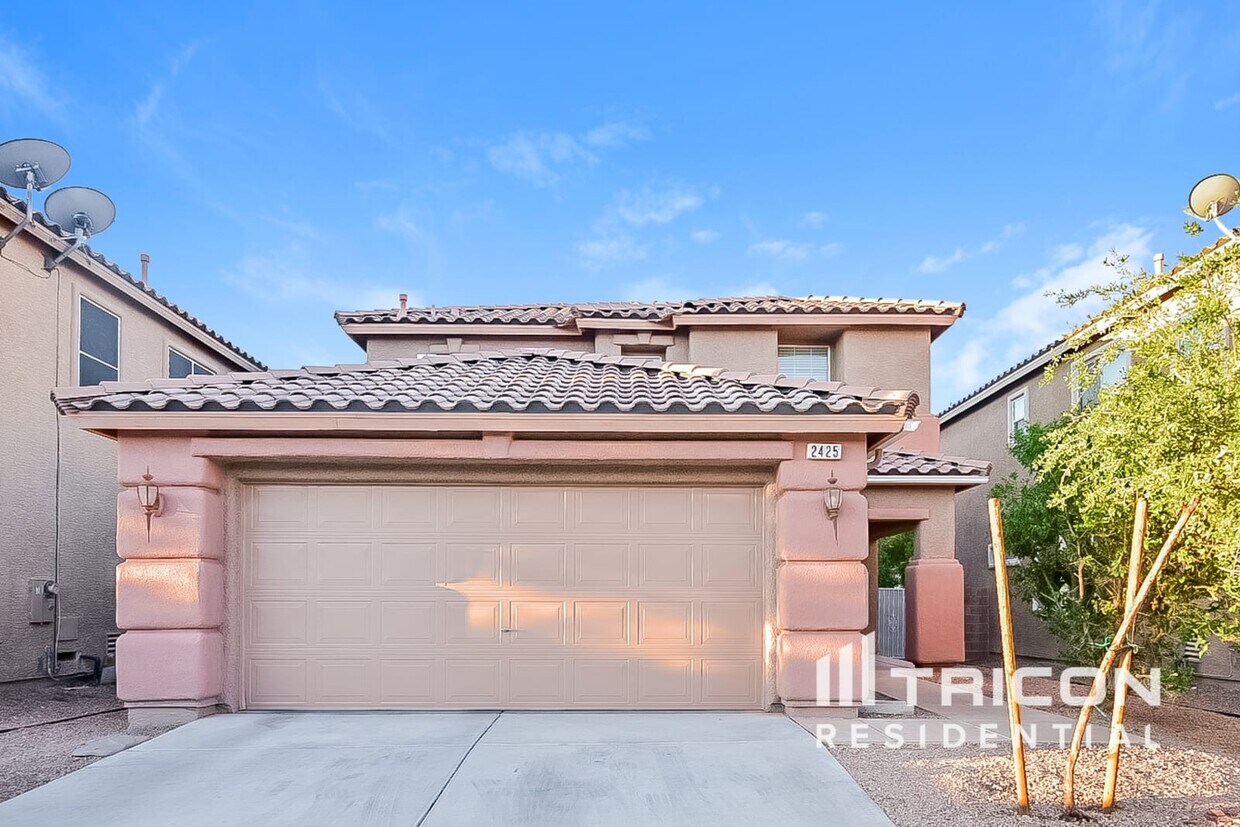 Foto principal - 2425 Cockatoo Dr