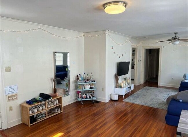 Foto del edificio - 1416 Broadway St