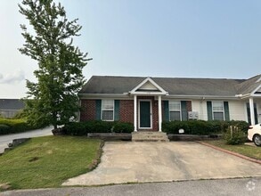 Building Photo - 218 Sassafras Ln