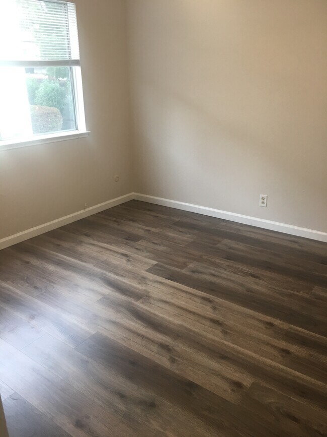 Bedroom1 - 761 N Fair Oaks Ave