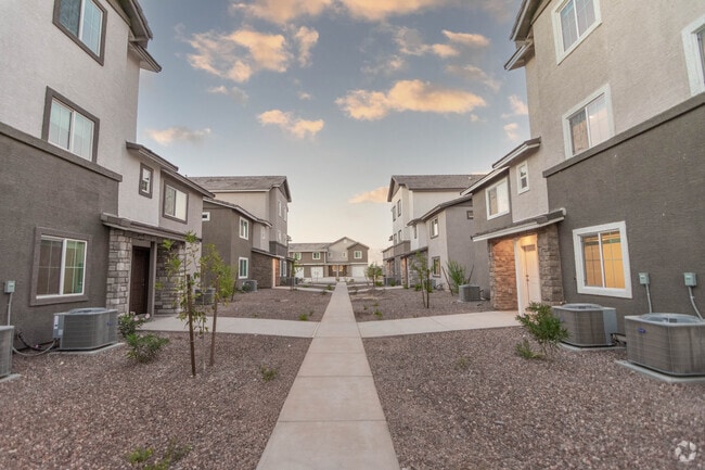 Building Photo - Hayden Farms Townhomes