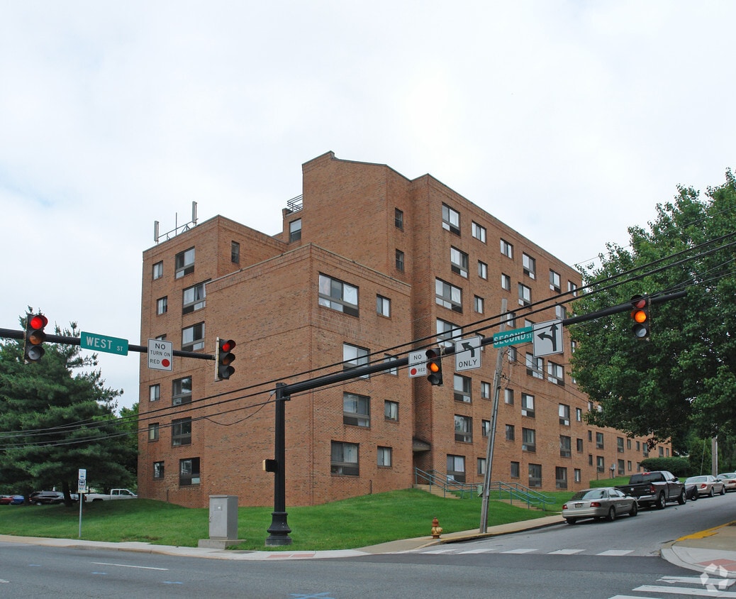 Quaker Hill Place Apartments in Wilmington, DE