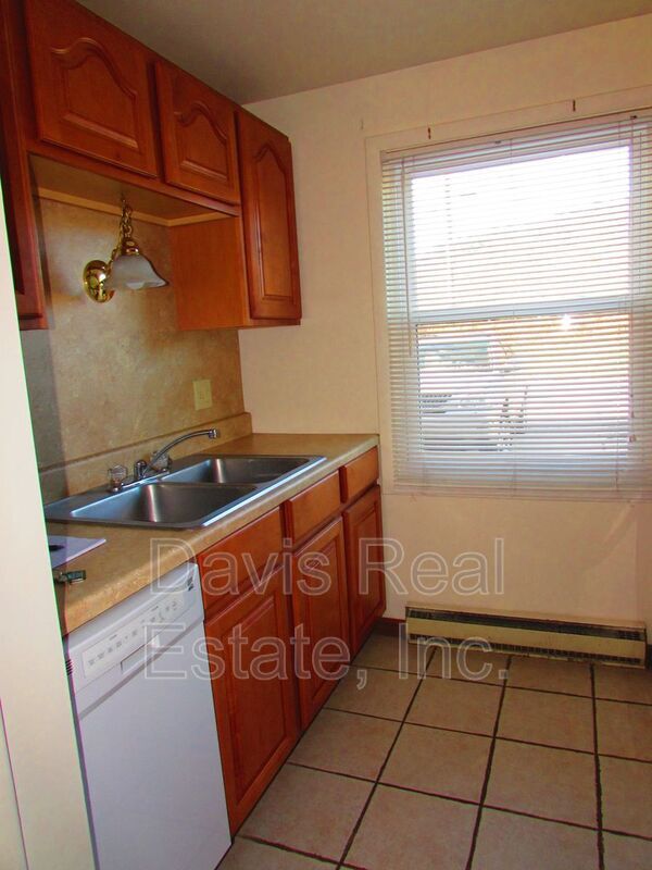 Foto del edificio - 73 Cider Press Rd